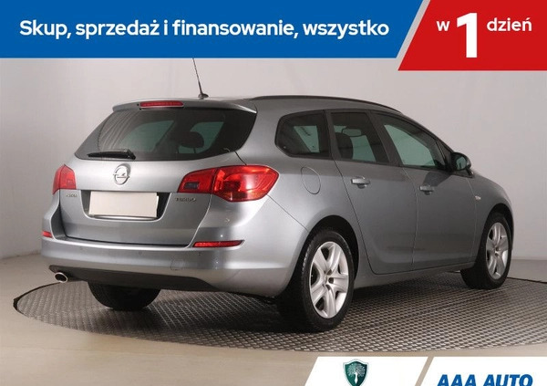 Opel Astra cena 27500 przebieg: 198070, rok produkcji 2011 z Jelenia Góra małe 232